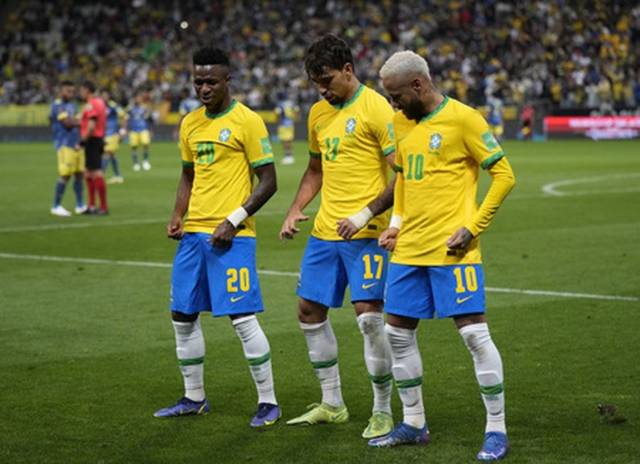 Brazilijos futbolo federacija prie rinktinės vairo nori matyti P. Guardiolą