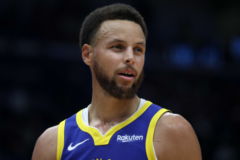 Bostone S. Curry įteikta išskirtinė pica