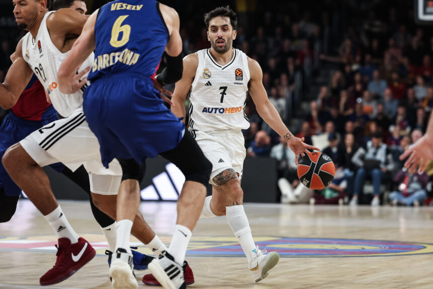 Dviejų pratęsimų pareikalavusiame „El Clasico“ mūšyje triumfavo „Real“