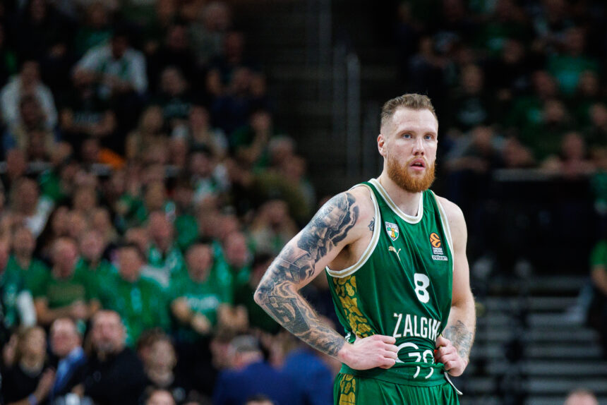 Rungtynėms su „Baskonia“ neregistruotas Brazdeikis