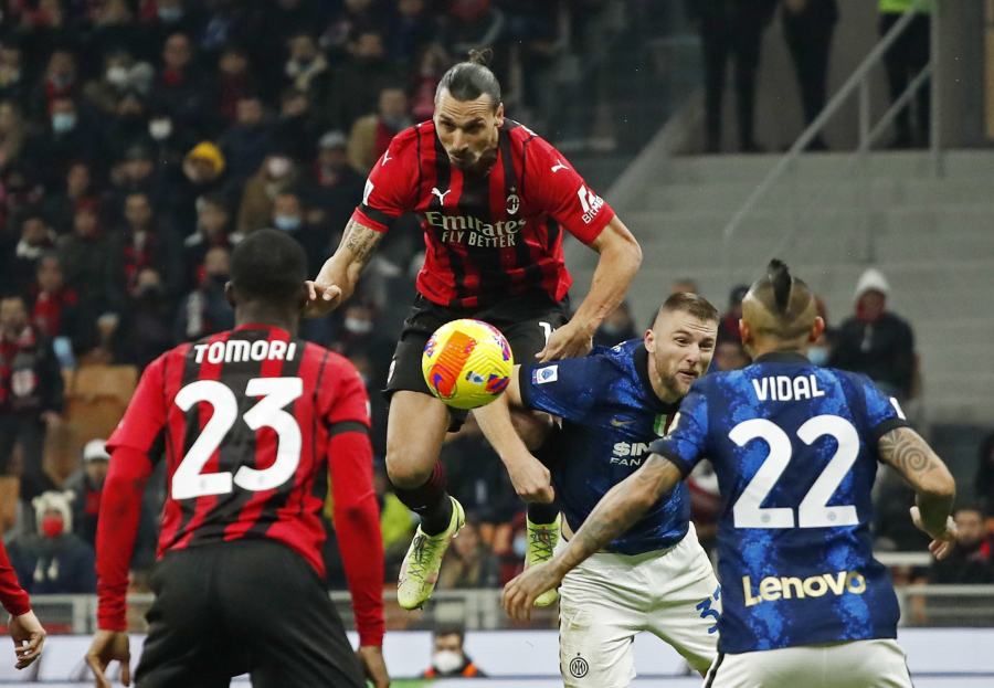 Milano klubai pasidalino po tašką