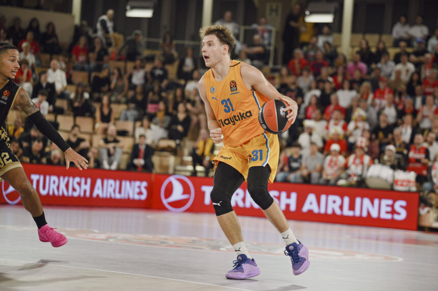 Karjeros rungtynes sužaidęs Jokubaitis pranoko Sedekerskį, tačiau pergalę šventė „Baskonia“