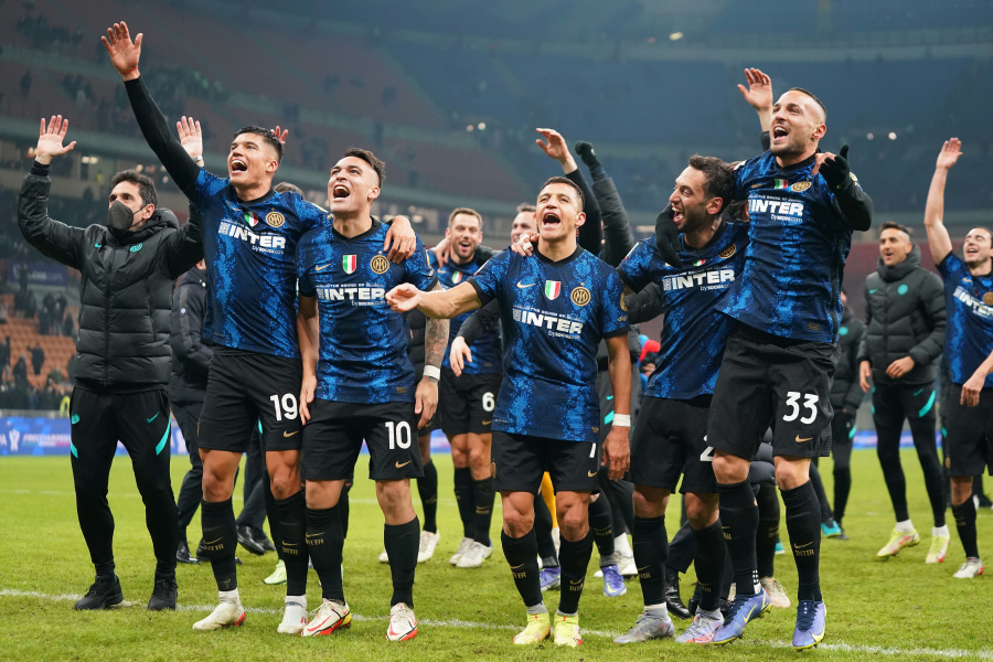 „Inter“ iškovojo Italijos supertaurę