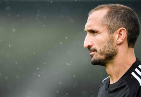 G. Chiellini: M. Balotelli nusipelnė smūgio, F. Melo – supuvęs obuolys