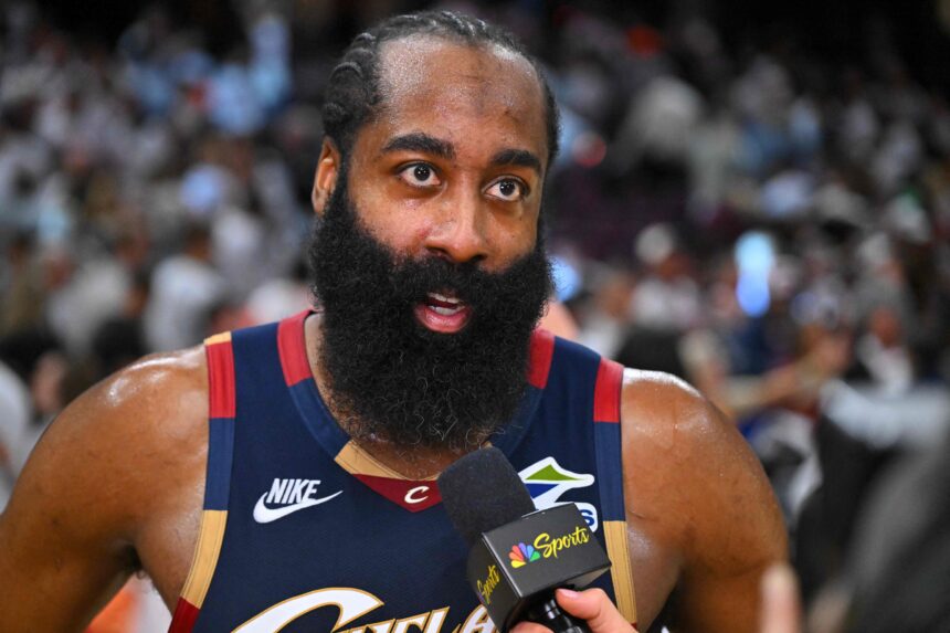 Su „Cavaliers“ sutartį pratęsęs Hardenas prisijungė prie įspūdingo NBA turtuolių klubo