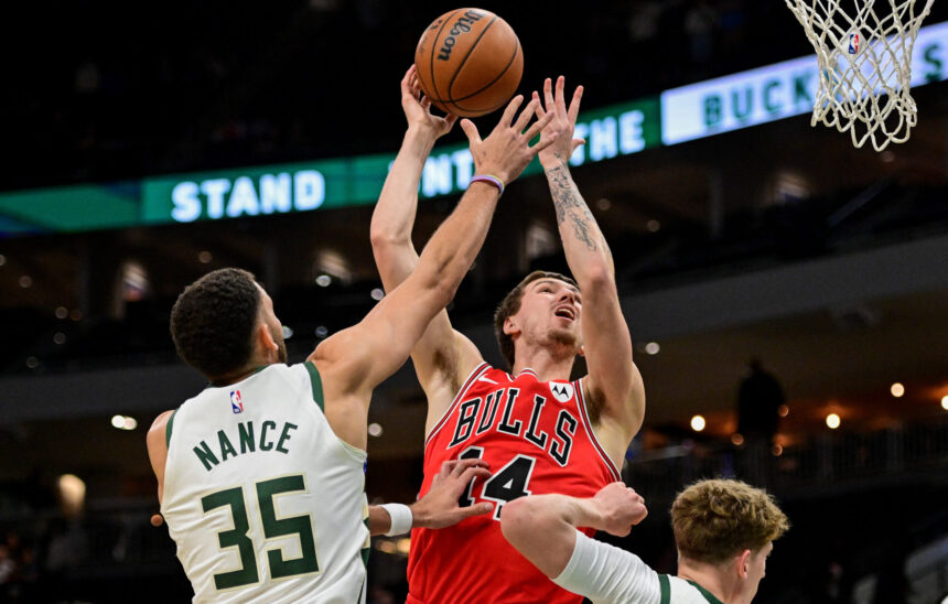 Lietuvių akistatoje – penki Buzelio tritaškiai, rezultatyvus Jakučionis ir „Bulls“ pergalė