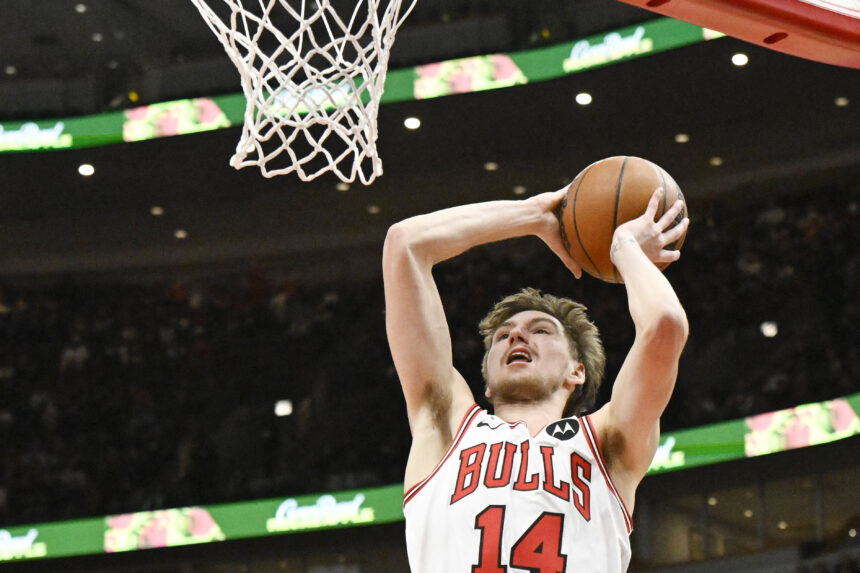 Buzeliui neatsirišo krepšys, o „Bulls“ patyrė sutriuškinimą