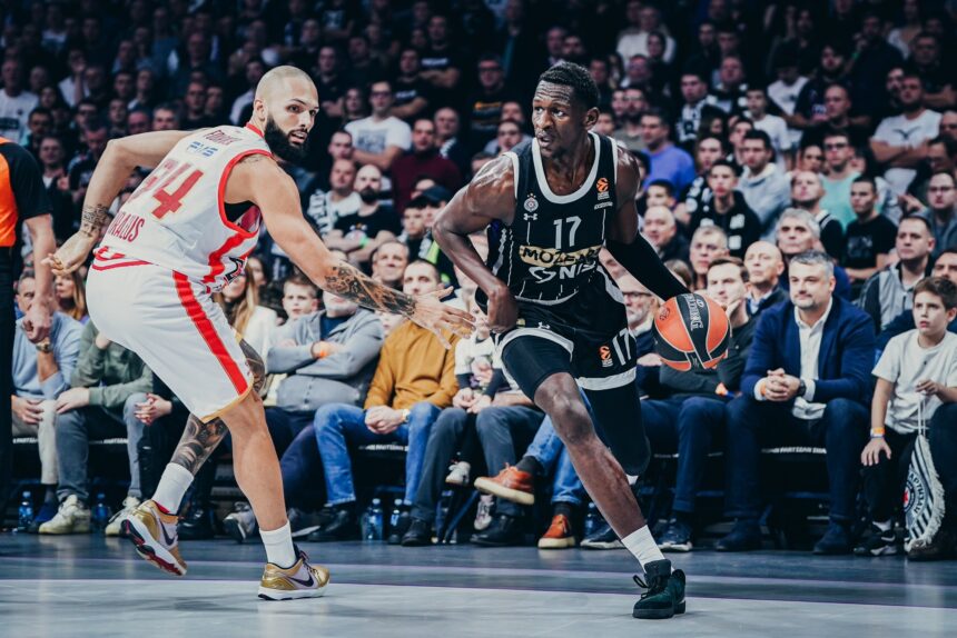 „Olympiacos“ pergalių serija nutrūko Belgrade