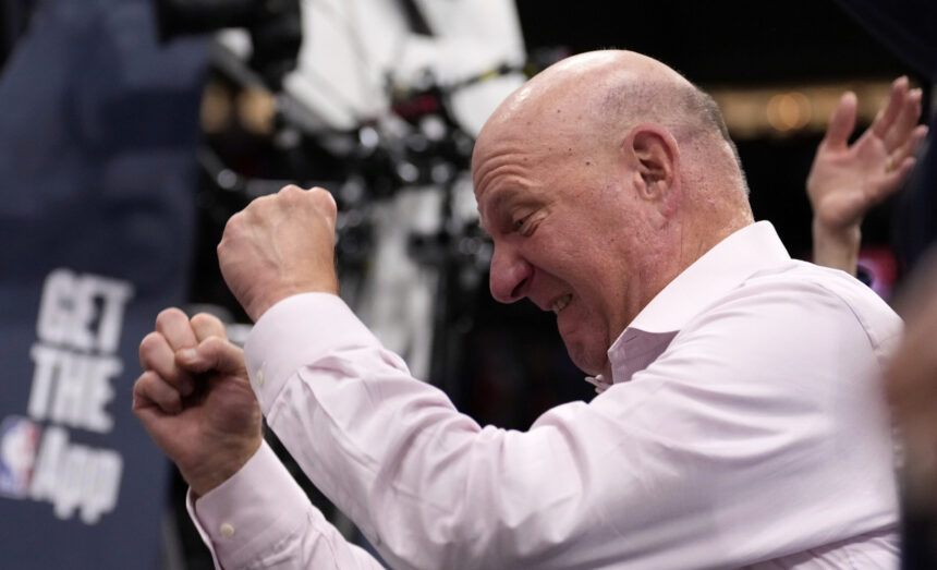 Steve’as Ballmeris ir „Clippers“ žada teisinį karą NBA