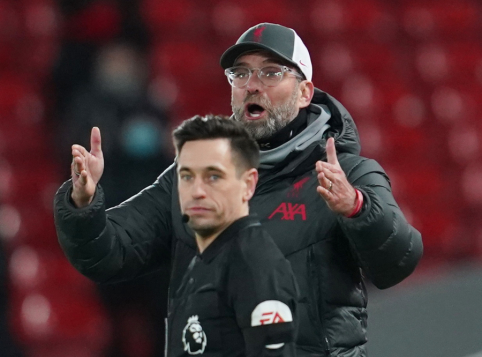 J. Kloppas po pergalės prieš „Tottenham“ ir vėl sukndėsi VAR sistema