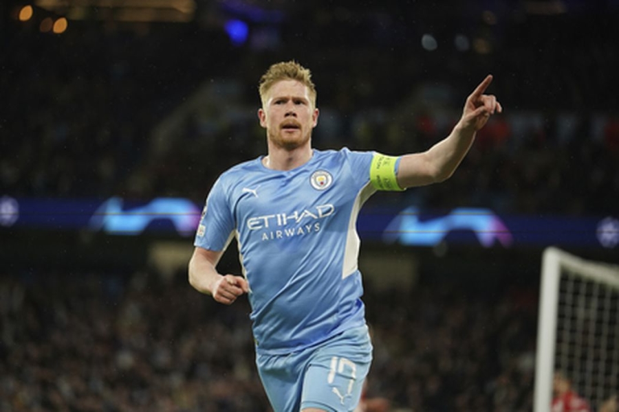 K. De Bruyne „pokeris“ leido „Man City“ sudaužyti varžovus