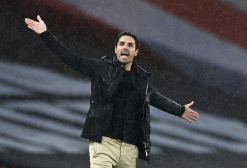 M. Arteta po lygiųjų su „Leicester“ liko nepatenkintas teisėjo sprendimais