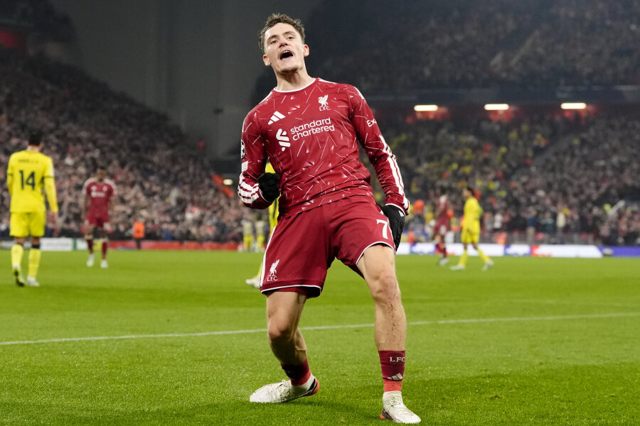 „Liverpool“ namuose išplėšė pergalę dramatiškame septynių įvarčių trileryje prieš „Villarreal“