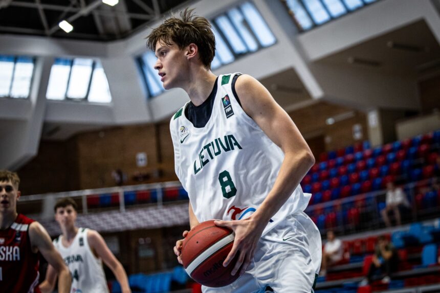 Dvi iš dviejų: Lietuvos 16-mečiai Europos čempionate pranoko lenkus