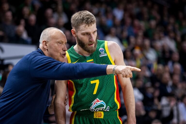 Dar sykį Šiaurės Makedoniją įveikusi Lietuvos rinktinė iškovojo vietą „Eurobasket 2025“