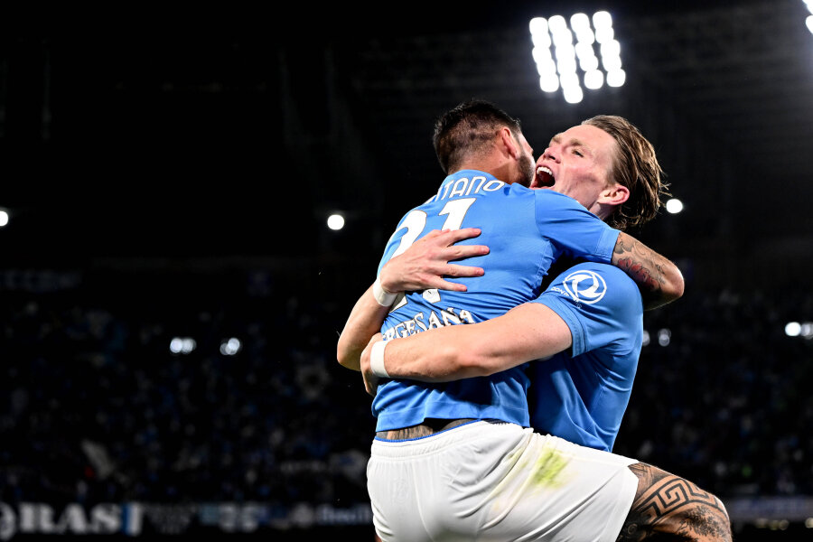 „Napoli“ ir „AS Roma“ akistatoje – rezultatyvus įvarčių trileris