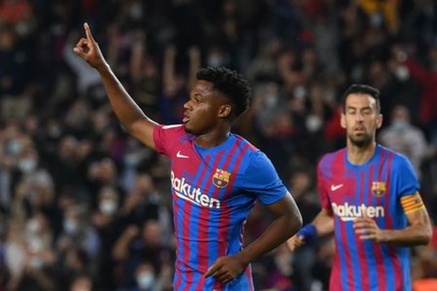 Į startinę vienuolikę grįžęs A. Fati įkvėpė „Barcelona“ iškovoti pergalę