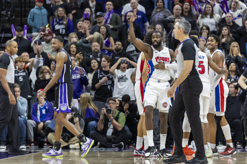 Be Sabonio žaidusią „Kings“ paskandino keturių taškų ataka, „Bulls“ be Buzelio praleido 141 tašką