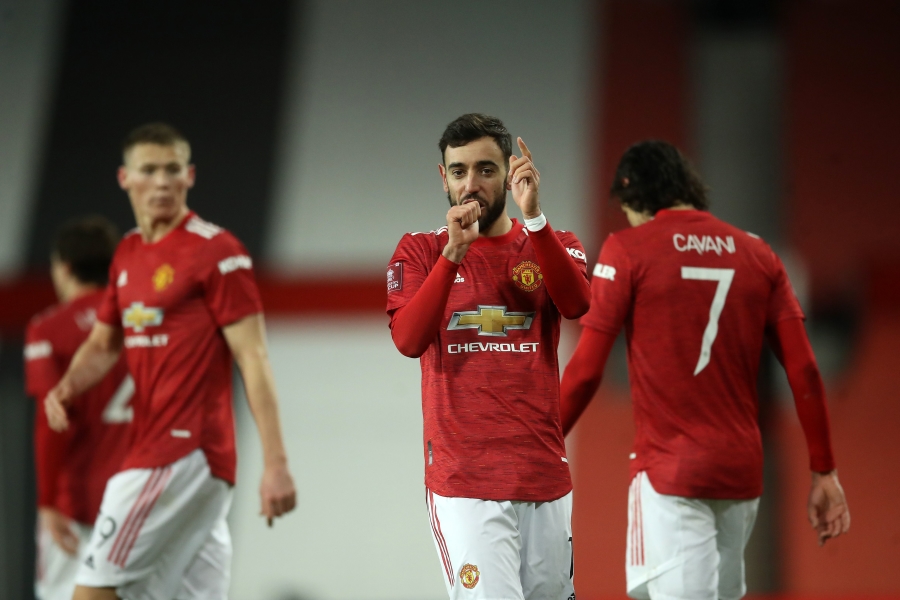 B. Fernandesas pasirašė naują kontraktą su „Man Utd“