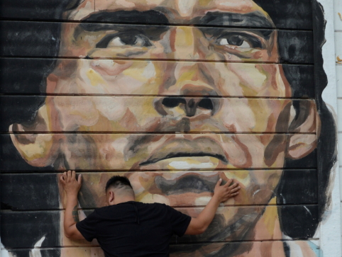 D. Maradonos laidotuvių dieną Argentinoje nuvilnijo skandalas