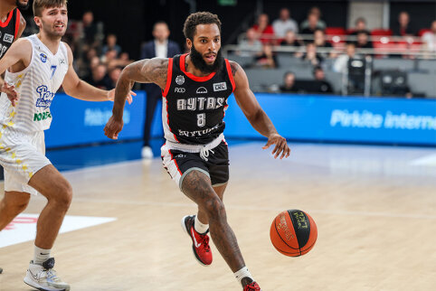 „Rytas“ be didesnio vargo pranoko pasvaliečius