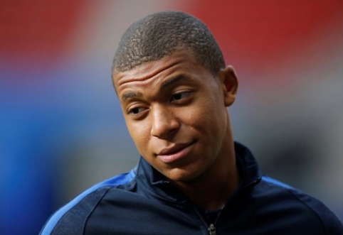 K. Mbappe pradėjo vilioti PSG siūlomi milijonai