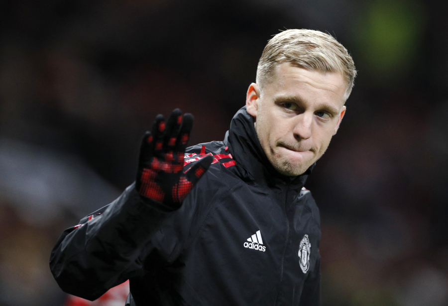 „Everton“ įsitraukė į kovą dėl D. van de Beeko