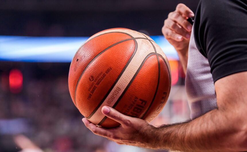 Vertybinis nuosmukis: FIBA atveria duris rusų ir baltarusių krepšininkams