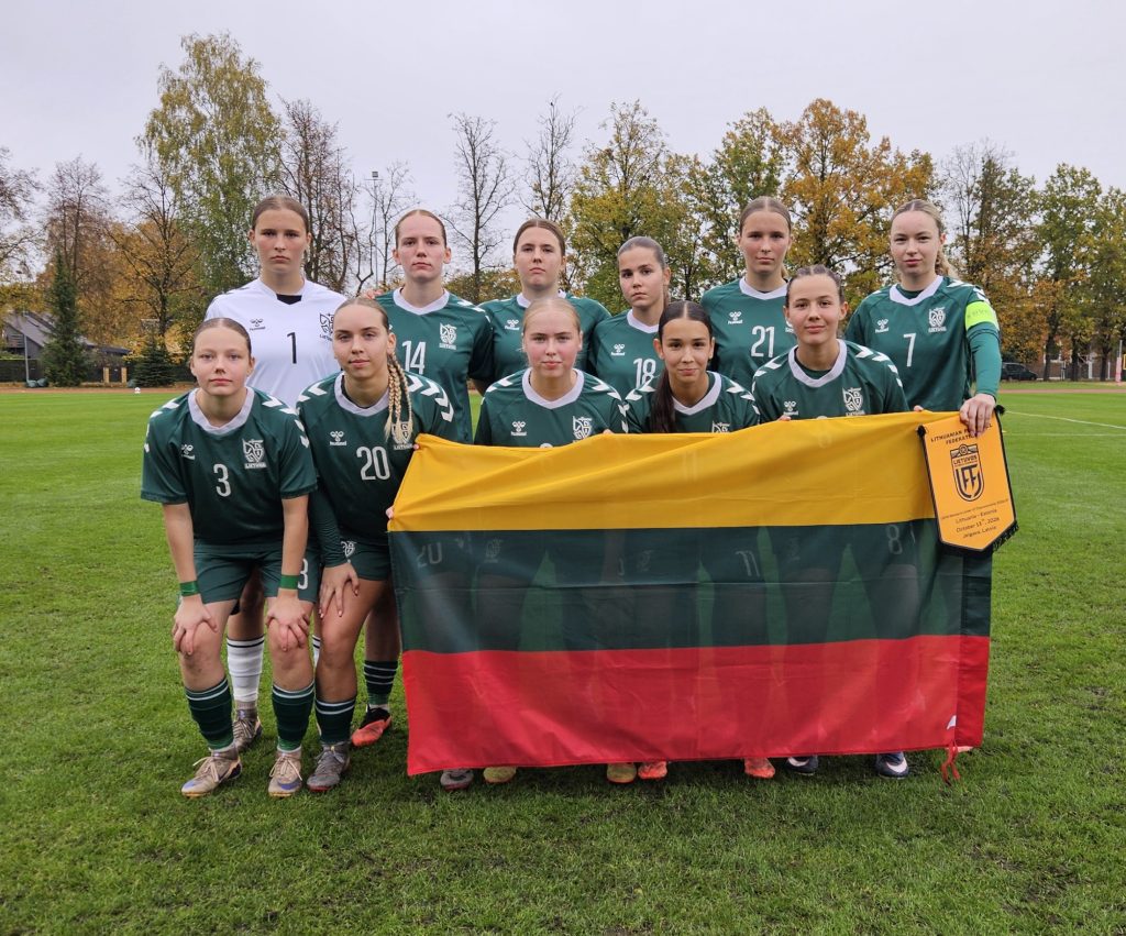 Merginų U17 rinktinė sužaidė lygiosiomis su estėmis
