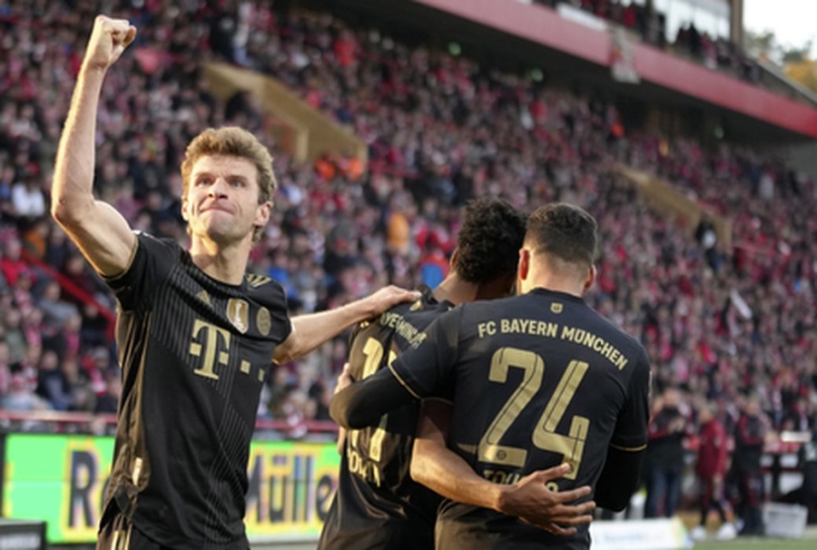 Bundeslyga: T. Mullerio vedamas „Bayernas“ ir BVB iškovojo pergales
